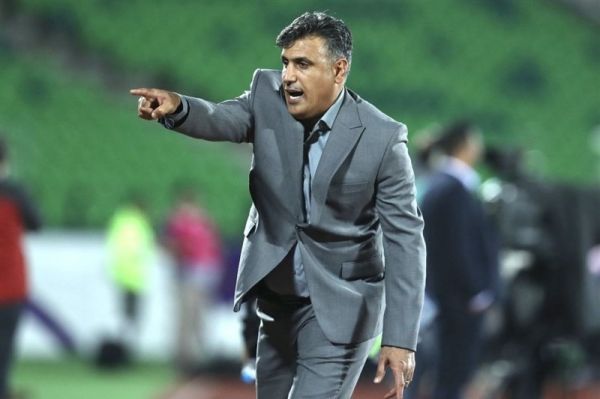 خلیفهاصل با ۲۵ روز تمرین لیگ را شروع کردیم VAR بود یک بازیکن شمس آذر اخراج میشد