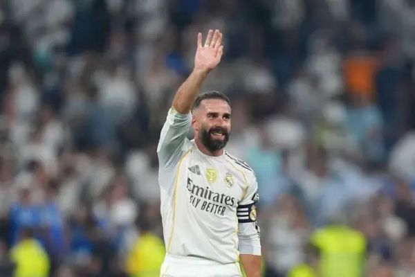  واکنش کارواخال به بستن بازوبند کاپیتانی رئال مادرید