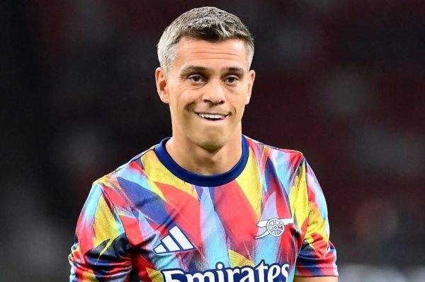  ستاره آرسنال در این تیم ماندنی شد