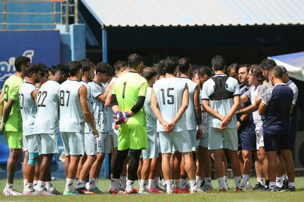 تمرین پنجشنبه استقلال تعطیل شد