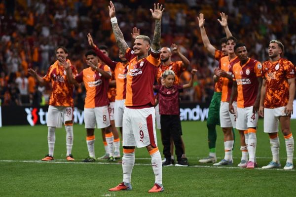 ایکاردی دوباره به ایتالیا بر میگردد