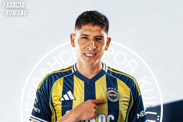  غیررسمی  ستاره سابق آژاکس راهی فنرباغچه شد