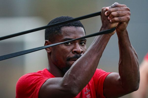  دبیر سازمان لیگ خبر شوکه‌کننده را تایید کرد  بازیکن خارجی تیم پایتخت‌نشین، هپاتیت دارد