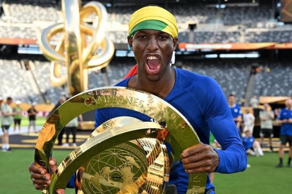  استون ویلا به دنبال خرید نیکولاس جکسون