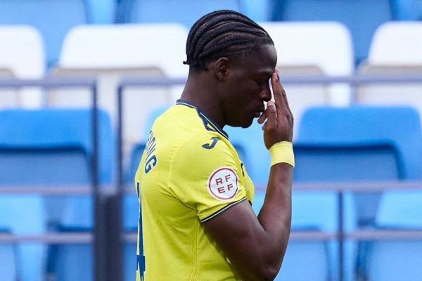 بارسلونا به جذب مهاجم ویارئال علاقهمند است