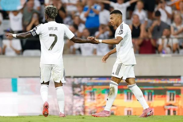 حمله خبرنگار اسپانیایی به کیلیان امباپه