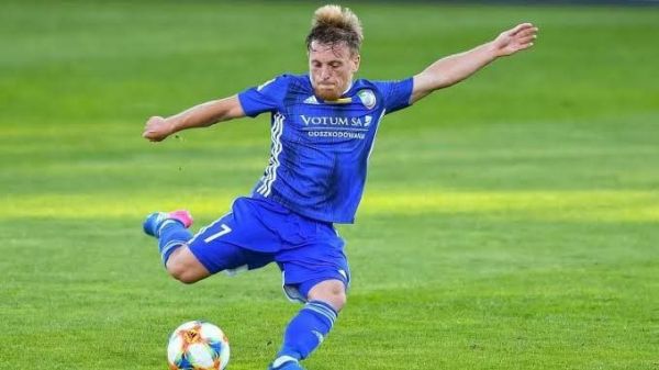 کوتاهترین بازیکن تاریخ فوتبال کیست