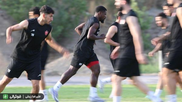 حضور ادامهدار اوریه در تمرینات تیمش؛ بازیکنان پرسپولیس ترسیدهاند
