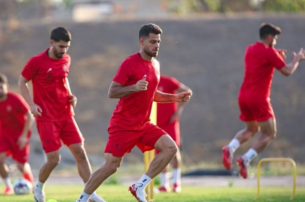  پورعلی‌گنجی بدون ماسک محافظ؛ آماده تقابل با سپاهان