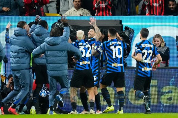  خوشحالی و حرکات موزون جنوبی مهدی طارمی در FC26