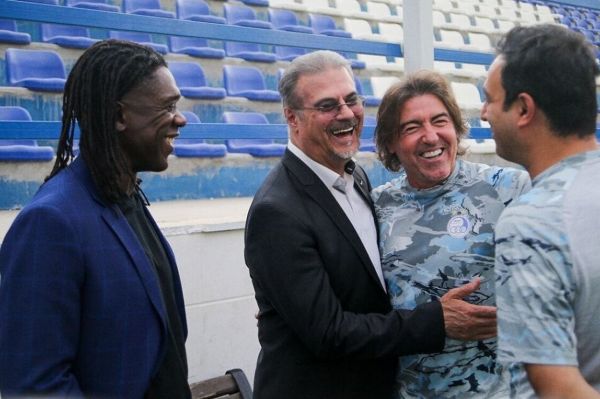  توجیه نظری‌ جویباری در مورد عبارت لیگ آزادگان  استرس