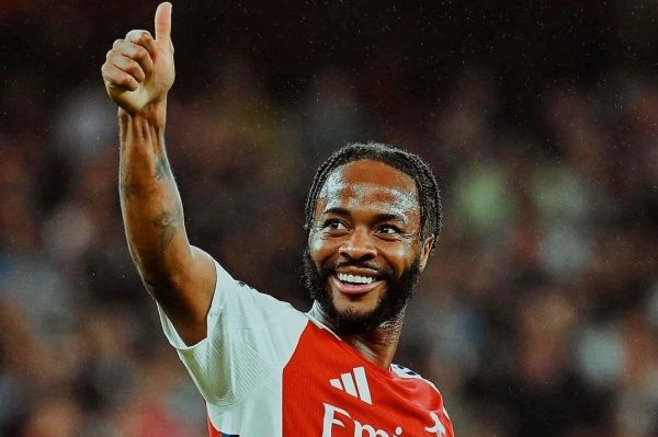 چلسی در آستانه قرض دادن استرلینگ؛ او میخواهد در لندن بماند