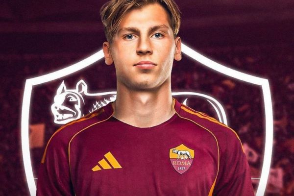  غیررسمی؛ پدیده لهستانی لژیا ورشو به رم پیوست