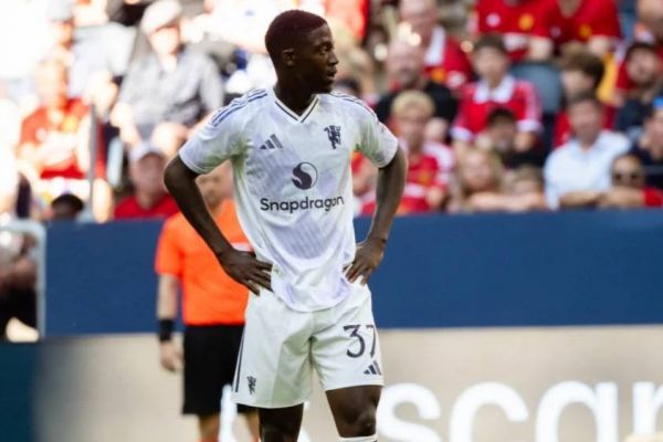 هافبک نیمکتنشین منچستریونایتد زیر نظر چند تیم لیگ جزیره