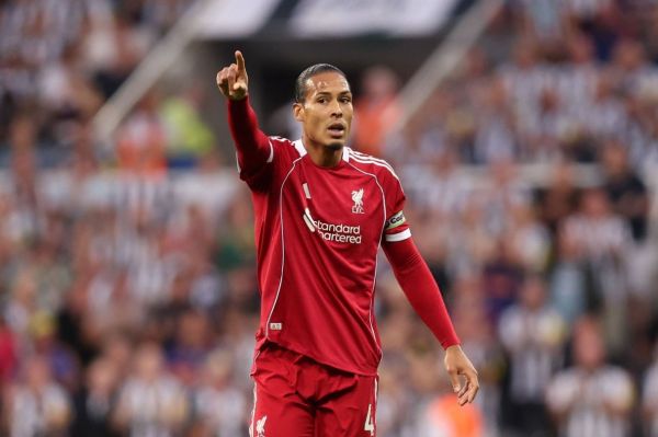  عملکرد ستاره هلندی لیورپول مقابل نیوکاسل