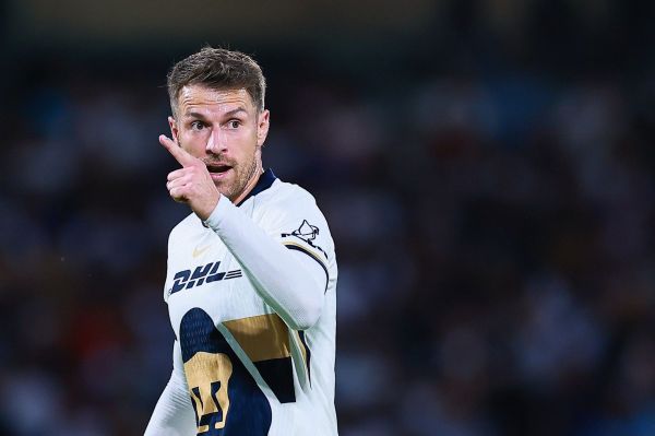  اولین بازی ستاره سابق آرسنال برای تیم مکزیکی