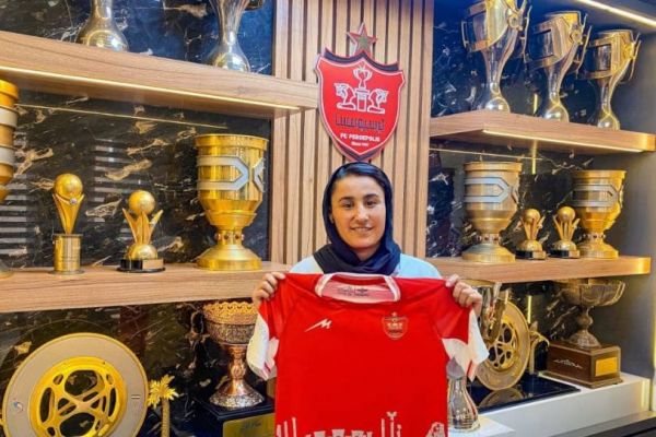 سمیه خرمی به تیم فوتبال بانوان پرسپولیس پیوست