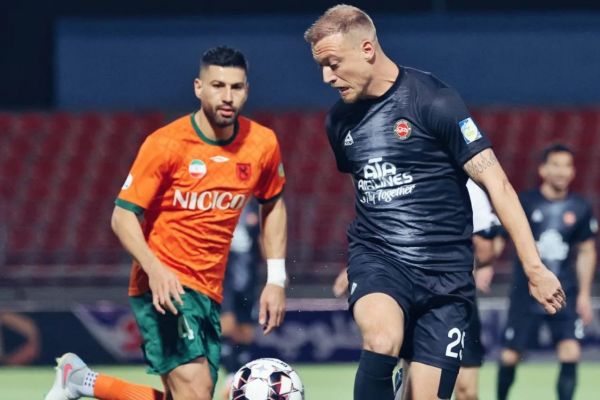 تیر دروازه علیه گلزنی کرواتهای تراکتور