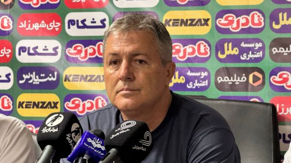  اسکوچیچ  فقط یک تیم فوتبال بازی کرد  وقت‌کشی فوتبال نیست