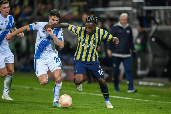  کارشکنی یک ایجنت در انتقال هنریکه به استقلال