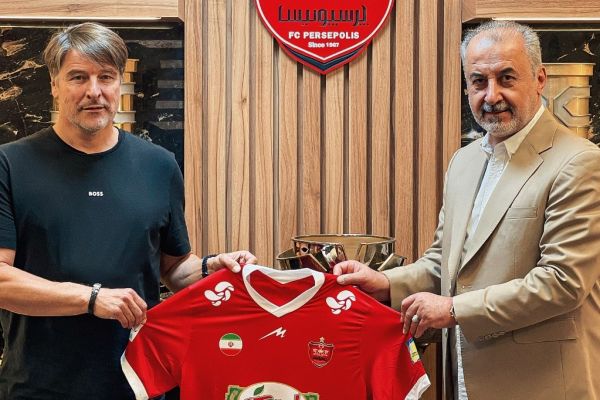 امضای قرارداد اونینگ با پرسپولیس