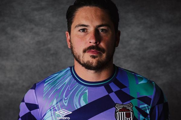  واکنش جالب دروازه‌بان گریمزبی تاون پس از حذف منچستریونایتد از جام اتحادیه