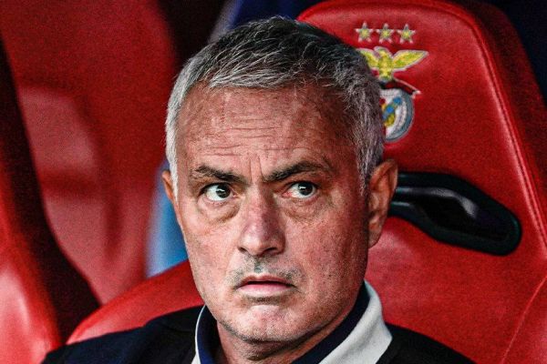  آقای خاص یا آقای اخراج  مورینیو رکورددار اخراج‌ و غرامت در فوتبال