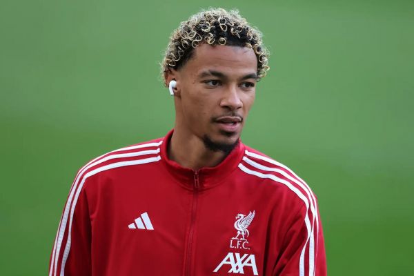 حمله تند سرمربی کامرون به ستاره فرانسوی لیورپول