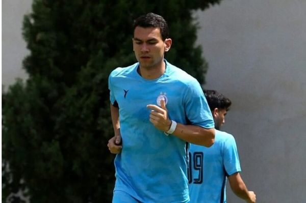  فیزیوتراپی مدافع مصدوم استقلال در اردوی ازبکستان + عکس