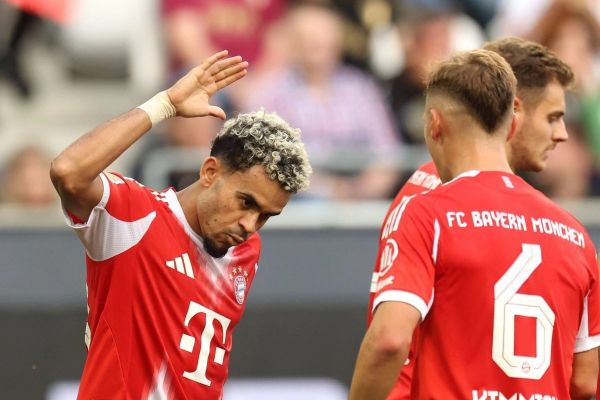  پیروزی دشوار بایرن مونیخ مقابل آگزبورگ