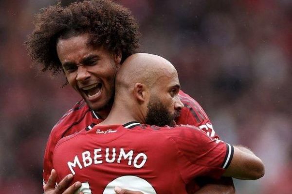 خوشحالی ستاره جدید منچستریونایتد از گلزنی در الدترافورد