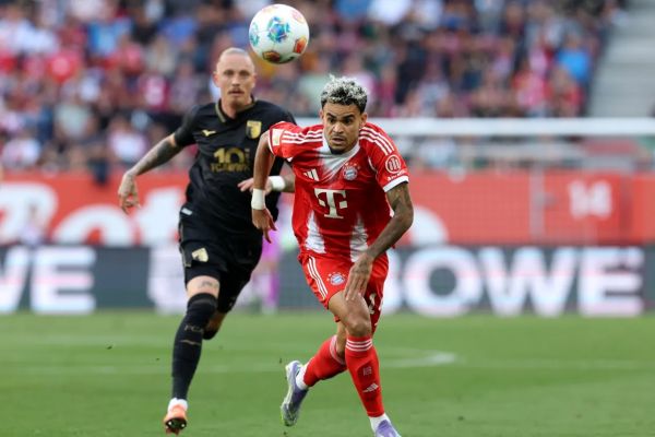  عکس؛ بهت هری کین از موقعیتی که دیاز از دست داد