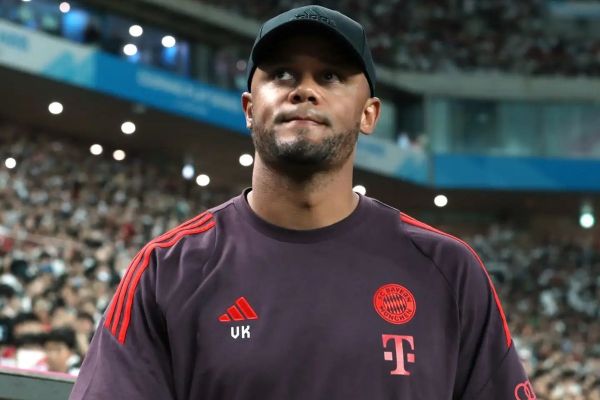 دفاع کمپانی از عملکرد بازیکنان بایرن مونیخ در بوندسلیگا