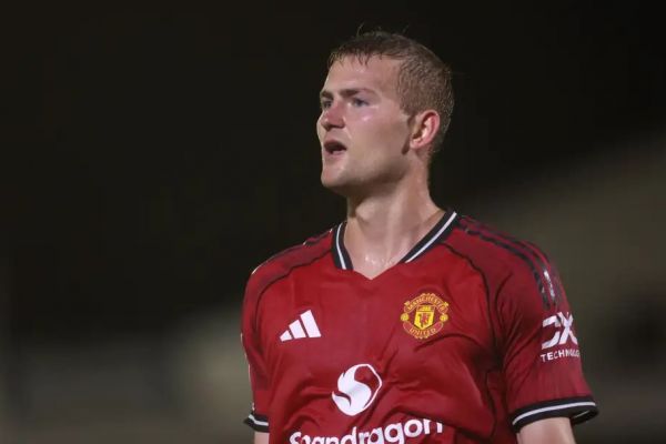  پرده‌برداری دلیخت از واکنش منچستریونایتد پس از شکست مقابل گریمزبی