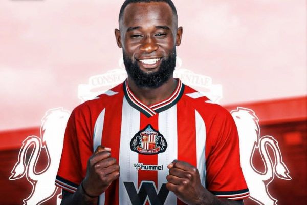 غیررسمی؛ مدافع تیم ملی هلند به ساندرلند پیوست