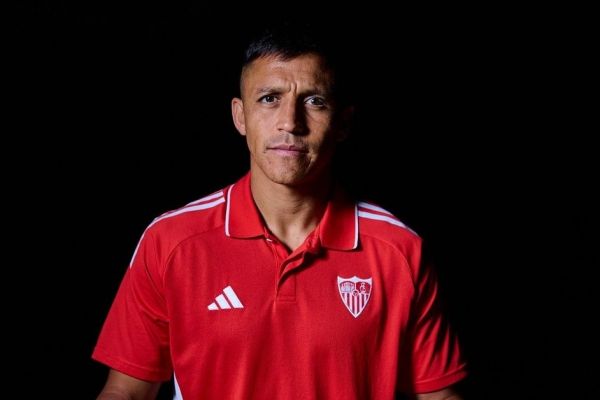  رسمی  الکسیس سانچز به سویا پیوست