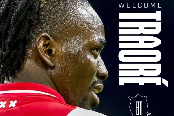 رسمی وینگر آژاکس به ساندرلند پیوست