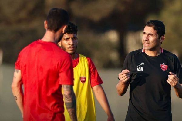  تمرین سرخپوشان در زمین شماره ۳ ورزشگاه آزادی برگزار شد