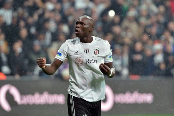  سایت آفریقایی  استقلال با ابوباکار به توافق رسید