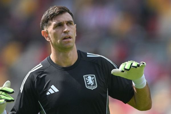 اولین واکنش قهرمان جهان پس از شکست انتقالش به اولدترافورد