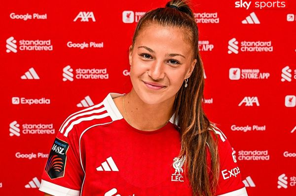 ستاره جوان تیم زنان بارسلونا به لیورپول پیوست