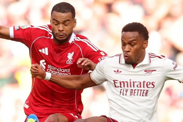  واکنش مدافع آرسنال به درگیری با هم‌وطنش در بازی با لیورپول