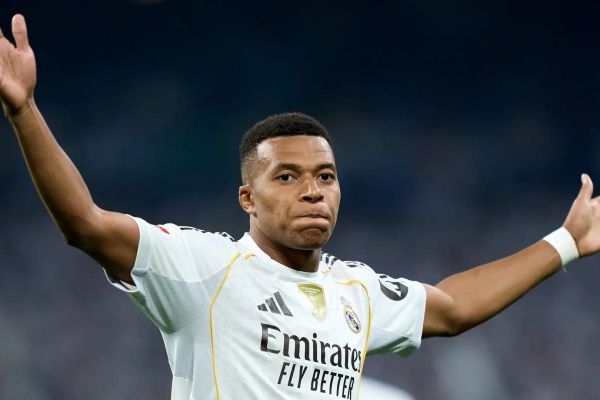 انتقاد شدید امباپه از تقویم فشرده بازیهای باشگاهی و ملی