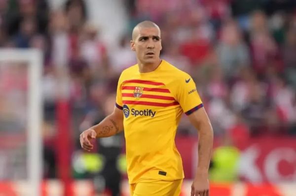  بارسلونا با هافبک خود خداحافظی کرد  عکس