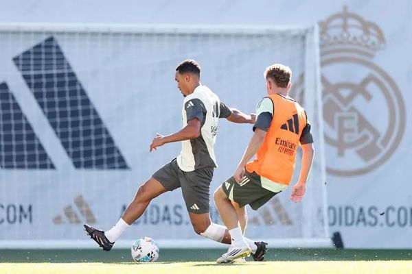 کدام بازیکنان رئال مادرید بیشترین دقایق بازی را داشتند