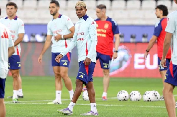 یامال به بازی اسپانیا مقابل ترکیه میرسد