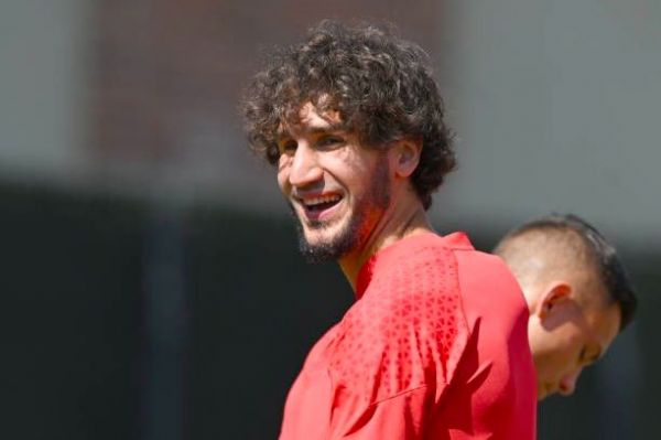  هافبک فرانسوی میلان به الشباب عربستان پیوست