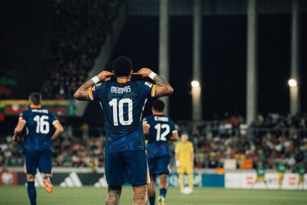 پیروزی سخت و ارزشمند هلند