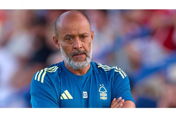 غیر رسمی نونو اسپریتو از هدایت ناتینگهام برکنار شد