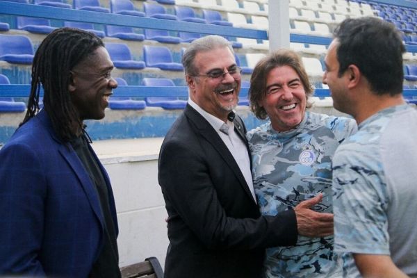 اشتباهات املایی در پست اینستاگرامی نظری جویباری صَخره نه، سُخره